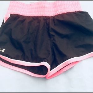 Under armour running shorts XSMALL